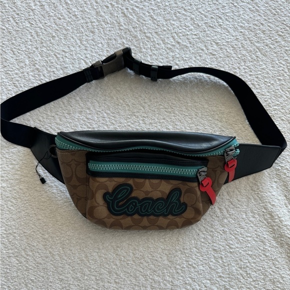 COACH Brown Belt Sling Bag Mens Unisex - Picture 3 of 8